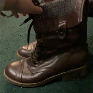 Combat boots